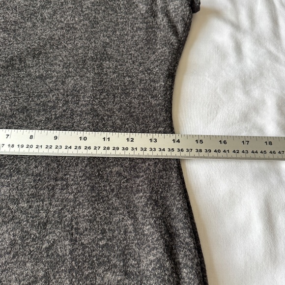 Velvet Torch Short Sleeve Lined Sweater‎ Dress Gray Size Large Date Night Casual - Picture 10 of 14